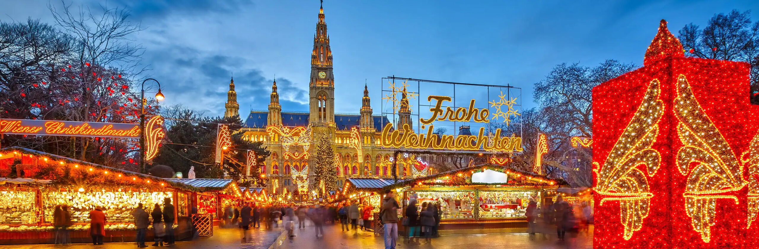 christmasmarketsdanube_vienna_ss160445150_VIEXmasMarket_hero.jpg